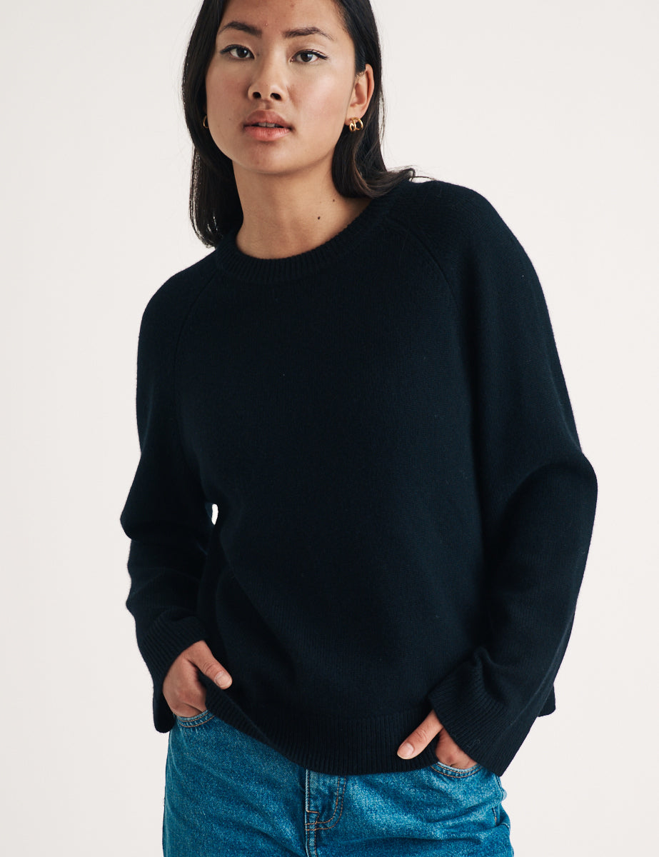 Black Crew Neck Wool Knitted Jumper