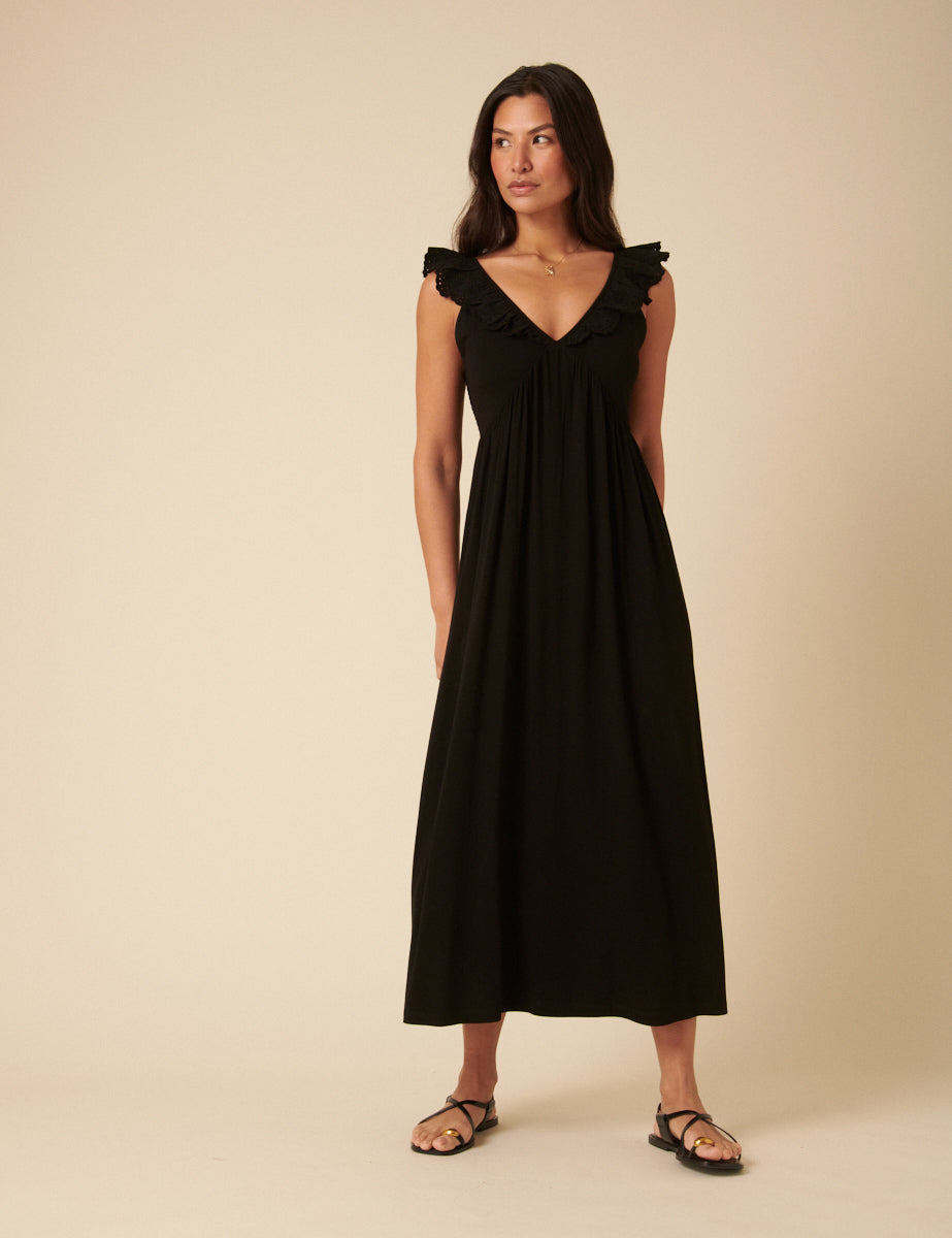 Black Jojo Sweetheat Maxi Dress