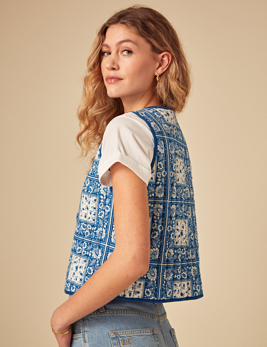 Blue Floral Print Quilted Gilet