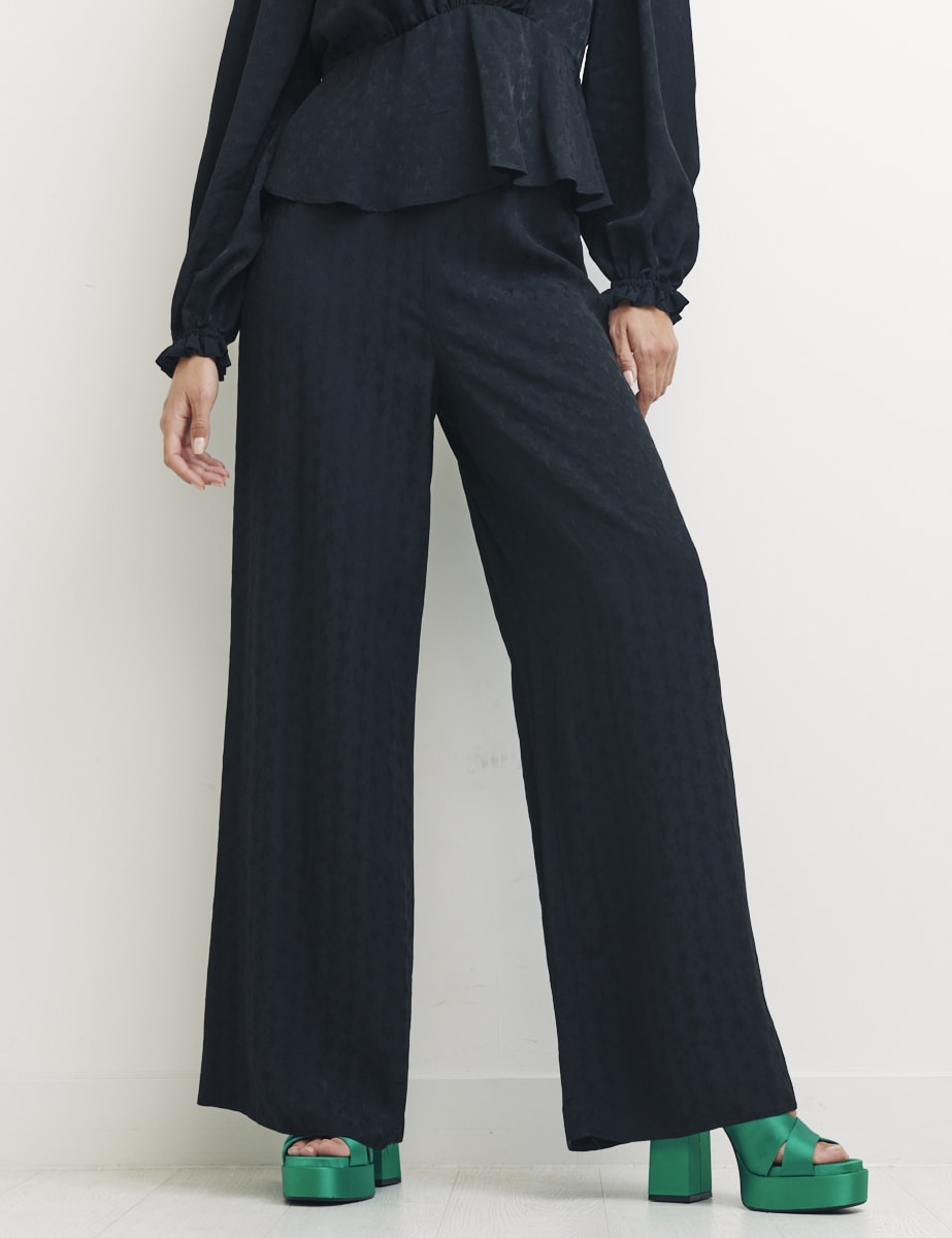 Black Star Jacquard Cora Trouser