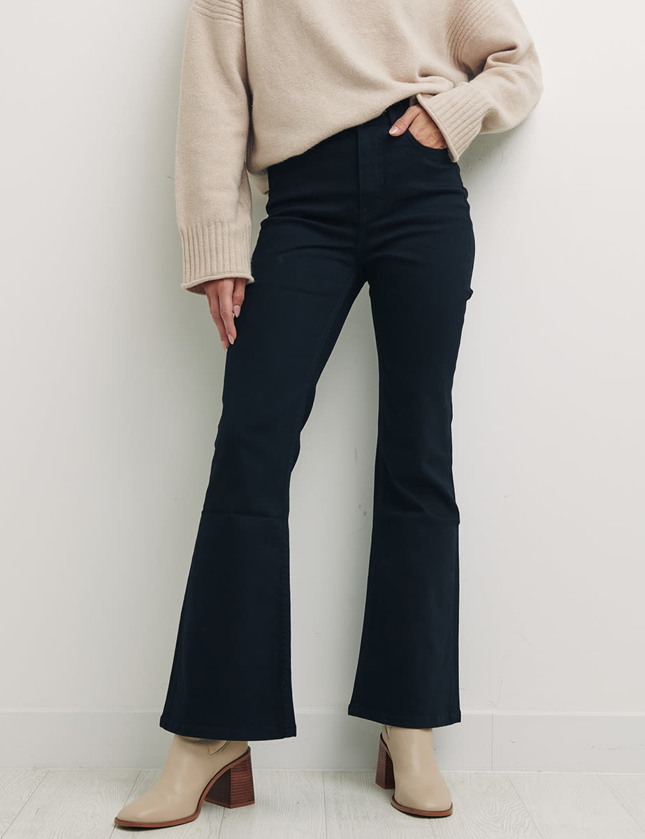 The Skinny Flare Jean in True Black