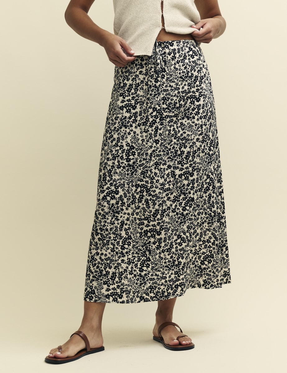 Petite Black Floral Drawstring Waist Midaxi Skirt