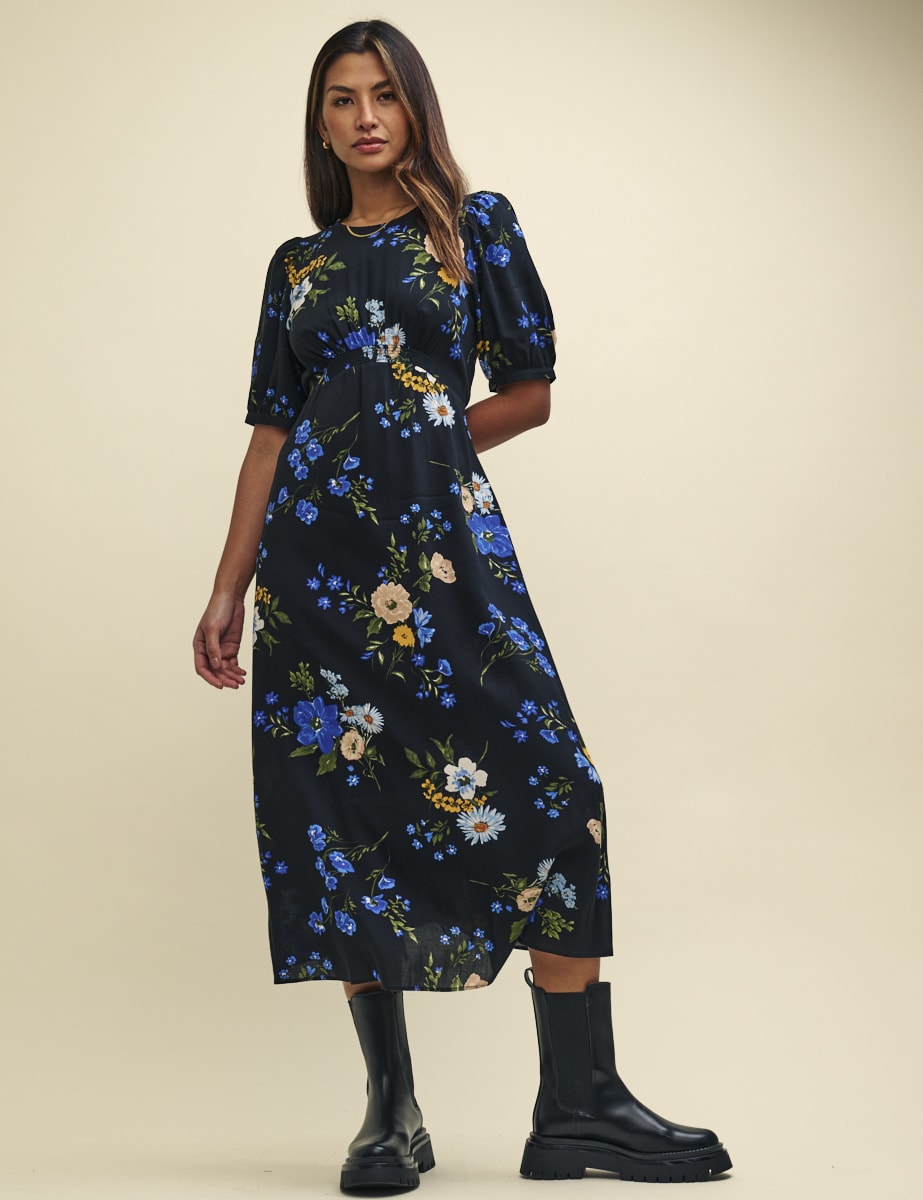 Petite Black Floral Puff Sleeve Bonnie Midi Dress